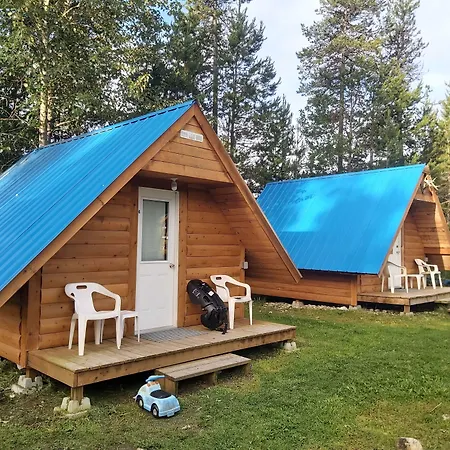 Blue River Campgrounds & Cabin-Public Washroom-3